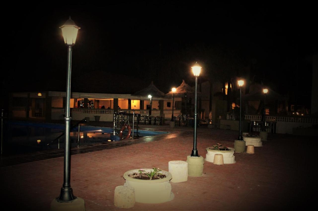 Badala Park Hotel Kotu Zewnętrze zdjęcie