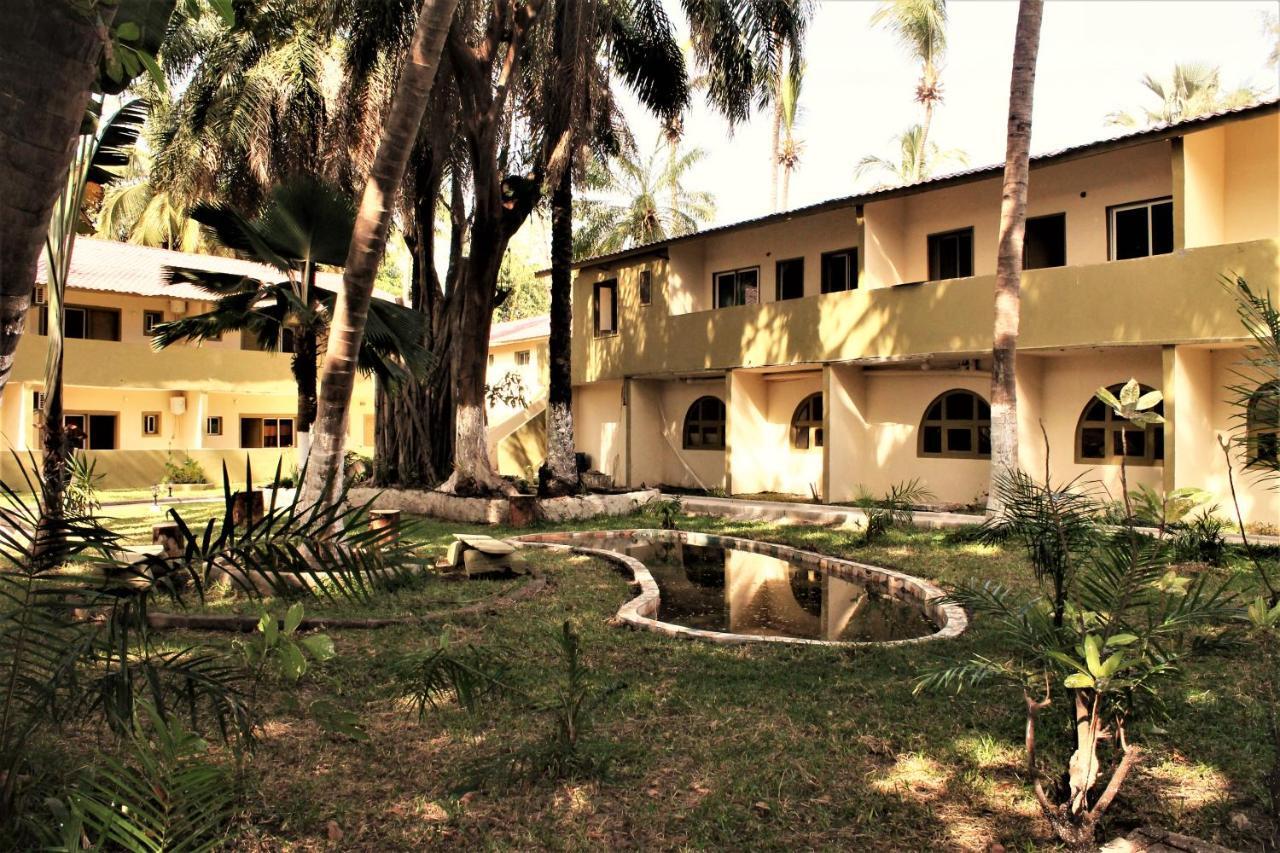 Badala Park Hotel Kotu Zewnętrze zdjęcie